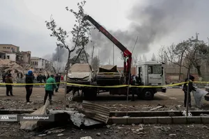 حمله هوایی جنگنده&zwnj;های اسرائیلی_آمریکایی به خیابان پیروزی تهران