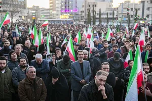  اجتماع مردم تهران در پی خبر شهادت حضرت آیت الله العظمی امام خامنه ای رحمته الله علیه رهبر عظیم الشان انقلاب اسلامی ایران