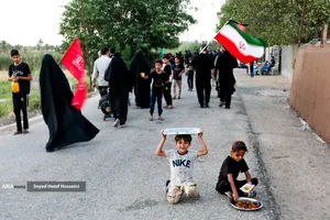 پیاده روی زائرین اربعین حسینی