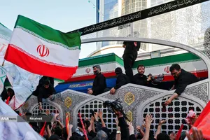 تشییع پیکر مطهر آقای شهید ایران و خانواده ایشان در مشهد