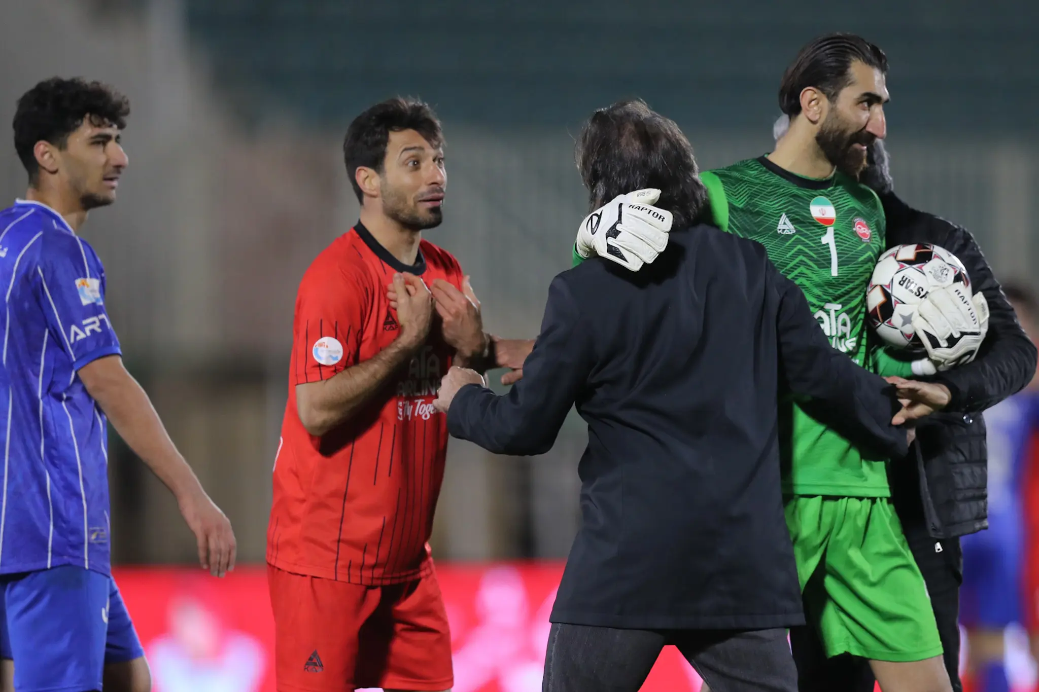 تصاویری جذاب از دیدار استقلال و تراکتور