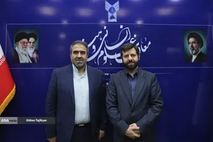 دکتر &laquo;سیدمحمود هاشمی&raquo; معاون علوم انسانی و هنر دانشگاه آزاد و دکتر &laquo;میرسامان پیشوایی&raquo; رئیس سازمان بسیج اساتید کشور