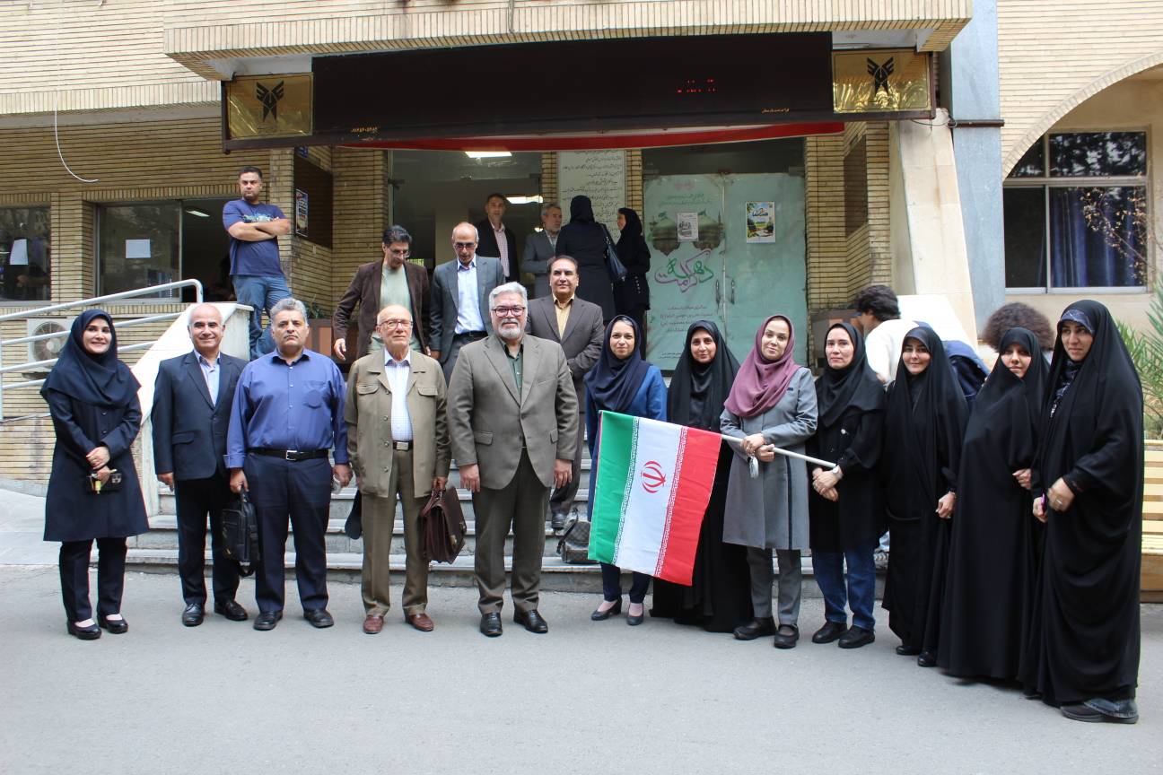 آیین «نماد عزت، طنین حماسه» در دانشگاه علوم پزشکی آزاد اسلامی تهران برگزار شد