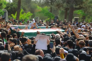 تشییع پیکر سردار شهید امیر علی حاجی زاده و و سردار محمود باقری فرمانده موشکی این نیرو