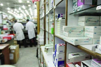 وزارت بهداشت پای کار است/ کمک&zwnj;رسانی به مجروحان جنگ تحمیلی ادامه دارد