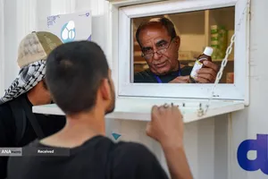 خدمت&zwnj;رسانی بیمارستان سیار برکت در عمود ۹۸۹ طریق الحسین