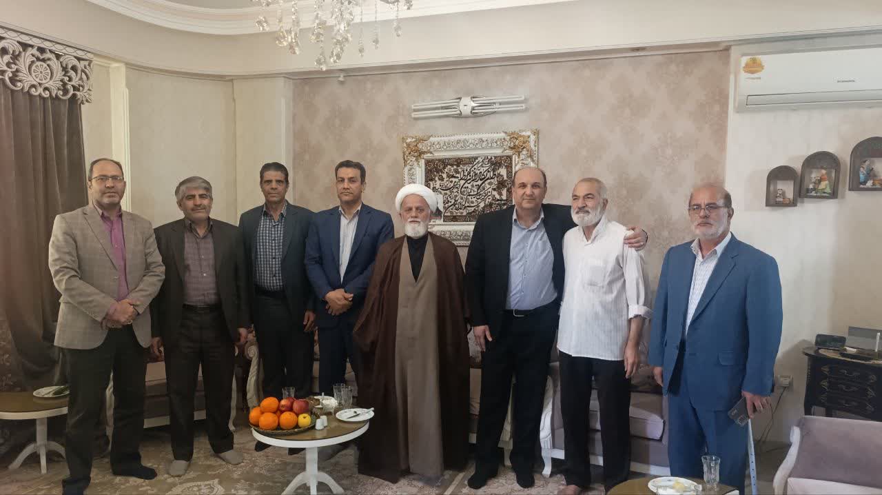 تداوم مسیر انقلابی نیازمند بهرهگیری از تجربه، اخلاص و مجاهدت پیشکسوتان فرهنگی است تداوم مسیر انقلابی نیازمند بهرهگیری از تجربه، اخلاص و مجاهدت پیشکسوتان فرهنگی است