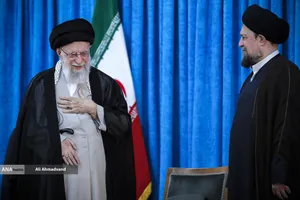 پاسخ مقام معظم رهبری به ابراز احساسات مردم در مراسم سی و ششمین سالگرد ارتحال امام خمینی (ره) 