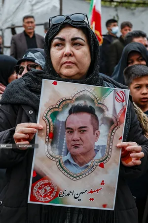 مراسم تشییع پیکر مطهر ۱۲ شهید جنگ رمضان
