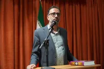 تفاوت مکتب انسانی و دینی چیست؟