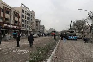 حمله هوایی جنگنده&zwnj;های اسرائیلی_آمریکایی به خیابان پیروزی تهران