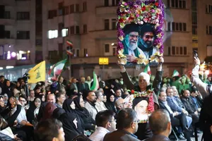 اجتماع خانواده دانشگاه آزاد اسلامی در تجدید بیعت با رهبر انقلاب