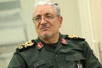 سردار طلایی&zwnj;نیک: باید در همه میادین با قدرت دشمن را به تسلیم کامل برسانیم