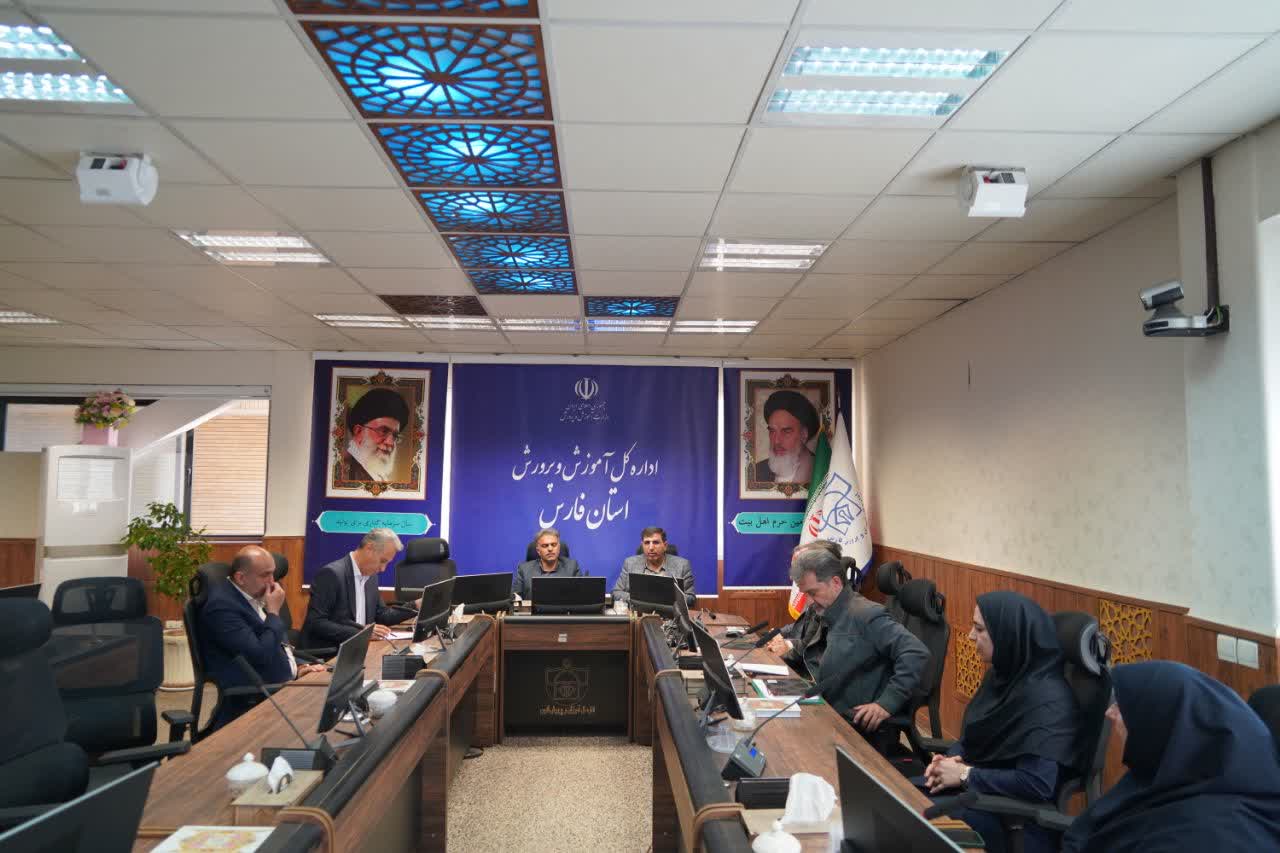 جزئیاتی از تفاهمنامه دانشگاه آزاد و اداره آموزش و پرورش استان فارس؛ تربیت نیروی متخصص با همافزایی مدرسه-دانشگاه جزئیاتی از تفاهمنامه دانشگاه آزاد و اداره آموزش و پرورش استان فارس؛ تربیت نیروی متخصص با همافزایی مدرسه-دانشگاه