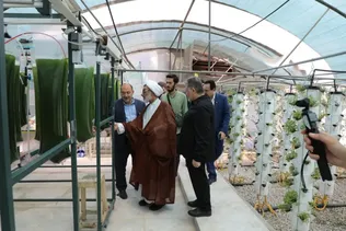 بازدید حجت الاسلام و المسلمین خسروپناه و دکتر رنجبر از کارخانه بذر هیبریدی دانشگاه آزاد اسلامی واحد مجلسی