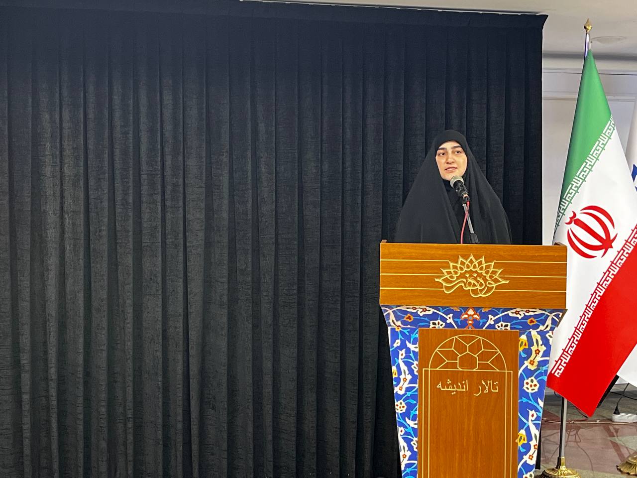 «سایه امنیت» جدیدترین نقاشی حسن روح‌الامین رونمایی شد