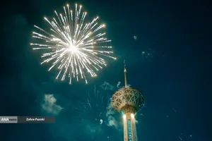 نورافشانی شب