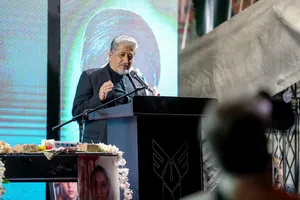 اجتماع خانواده دانشگاه آزاد اسلامی در تجدید بیعت با رهبر انقلاب