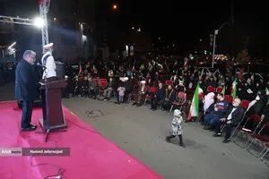 مراسم وداع با شهدای ناوشکن دنا و حمایت از نیروهای مسلح با حضور دکتر بیژن رنجبر و دانشگاهیان دانشگاه آزاد اسلامی استان تهران و اقشار مختلف مردم - میدان فردوسی تهران