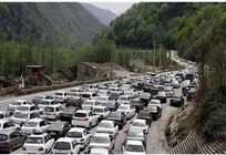 ترافیک سنگین در محور‌های شمالی برقرار است / وقوع بارندگی در برخی محور‌ها