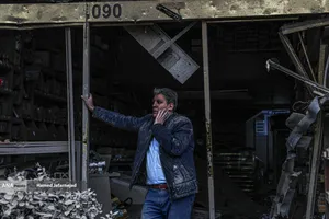 حمله هوایی جنگنده&zwnj;های اسرائیلی_آمریکایی به خیابان پیروزی تهران