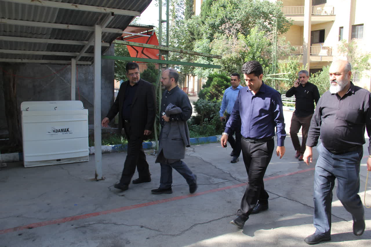 بازدید معاون تحقیقات و فناوری دانشگاه آزاد از روند خدمت‌رسانی واحد اسلامشهر به زائران مراسم تشییع رهبر شهید انقلاب