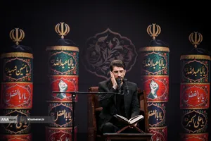  اولین شب مراسم عزاداری ماه محرم در جوار محل عروج ملکوتی قائد شهید انقلاب اسلامی حضرت آیت الله العظمی شهید سید علی خامنه ای