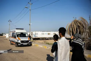 خدمت&zwnj;رسانی بیمارستان سیار برکت در عمود ۹۸۹ طریق الحسین