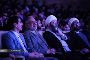 آیین تجلیل از افتخار آفرینان علمی ایران اسلامی