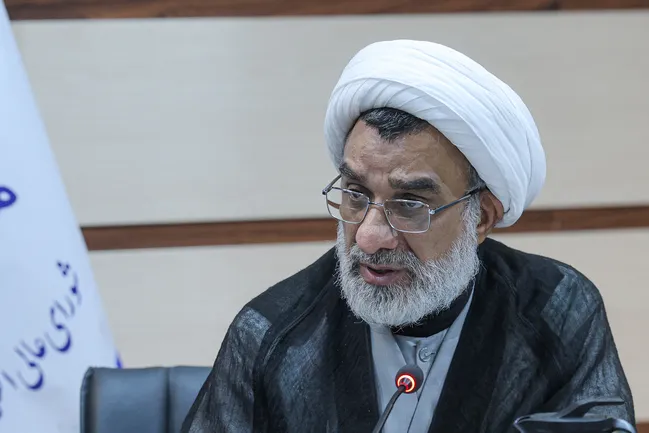خسروپناه: دانشکده‌های علوم انسانی باید از رشته‌محوری به مسئله‌محوری تغییر کنند