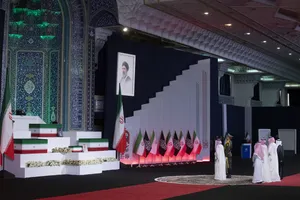 ادای احترام مقامات و مسئولان خارجی به پیکر امام شهید 