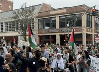 تظاهرات دانشجویان دانشگاه آمریکایی برای لبنان و فلسطین 