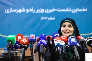 فرزانه صادق، وزیر راه و شهرسازی 