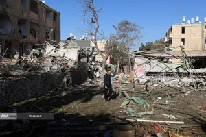 اوضاع وخیم سامانه&zwnj;های پدافندی اسرائیل&zwnj; و اثابت دقیق موشک های ایرانی