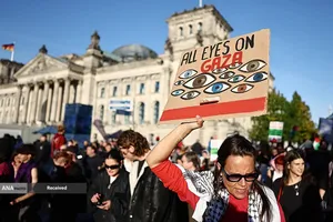 تظاهرات ده&zwnj;ها هزار نفر در برلین علیه حمایت آلمان از اسرائیل