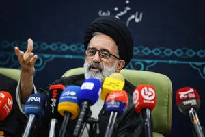 آیین تکریم خبرنگاران حوزه ایثار و شهادت