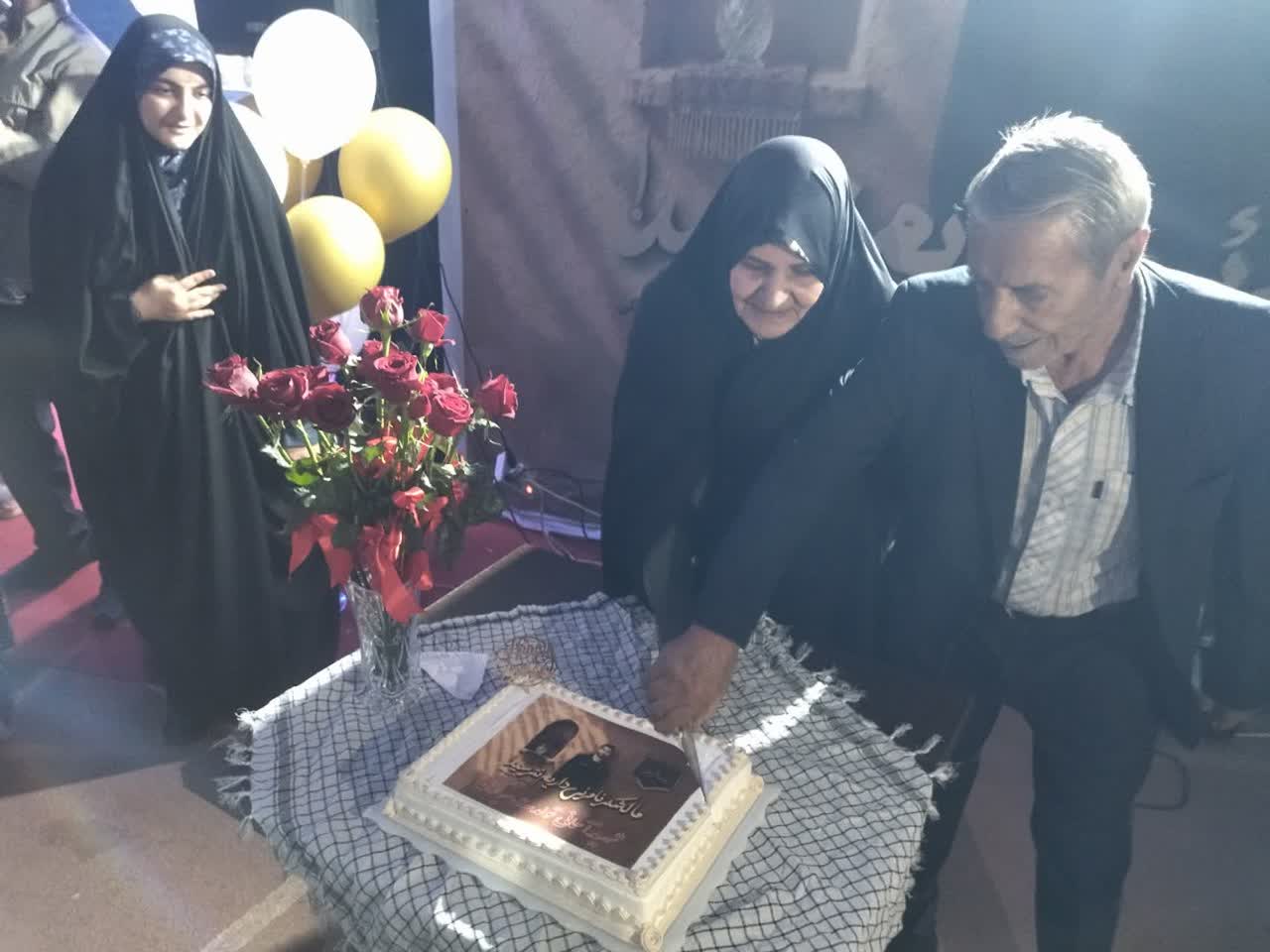 آسمان در جشن زمین؛ وقتی یادِ شهید گودرزی با حضور والدین رنگِ معراج گرفت