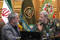 نشست اعضای کمیسیون امنیت ملی مجلس با رئیس ستادکل نیروهای مسلح و فرمانده کل ارتش