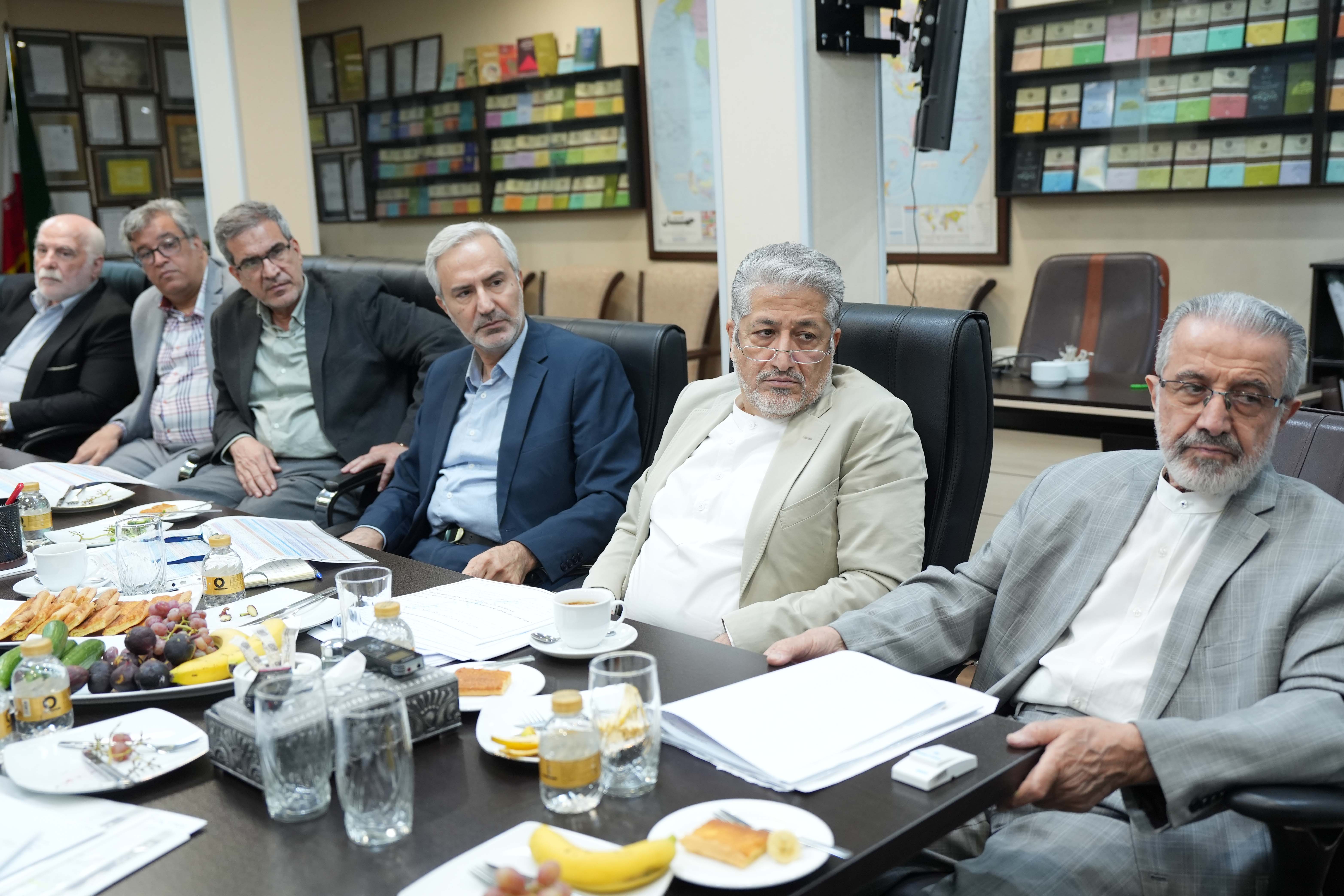 جلسه هیئت امنای دانشگاه آزاد اسلامی به ریاست دکتر علی اکبر ولایتی برگزار شد