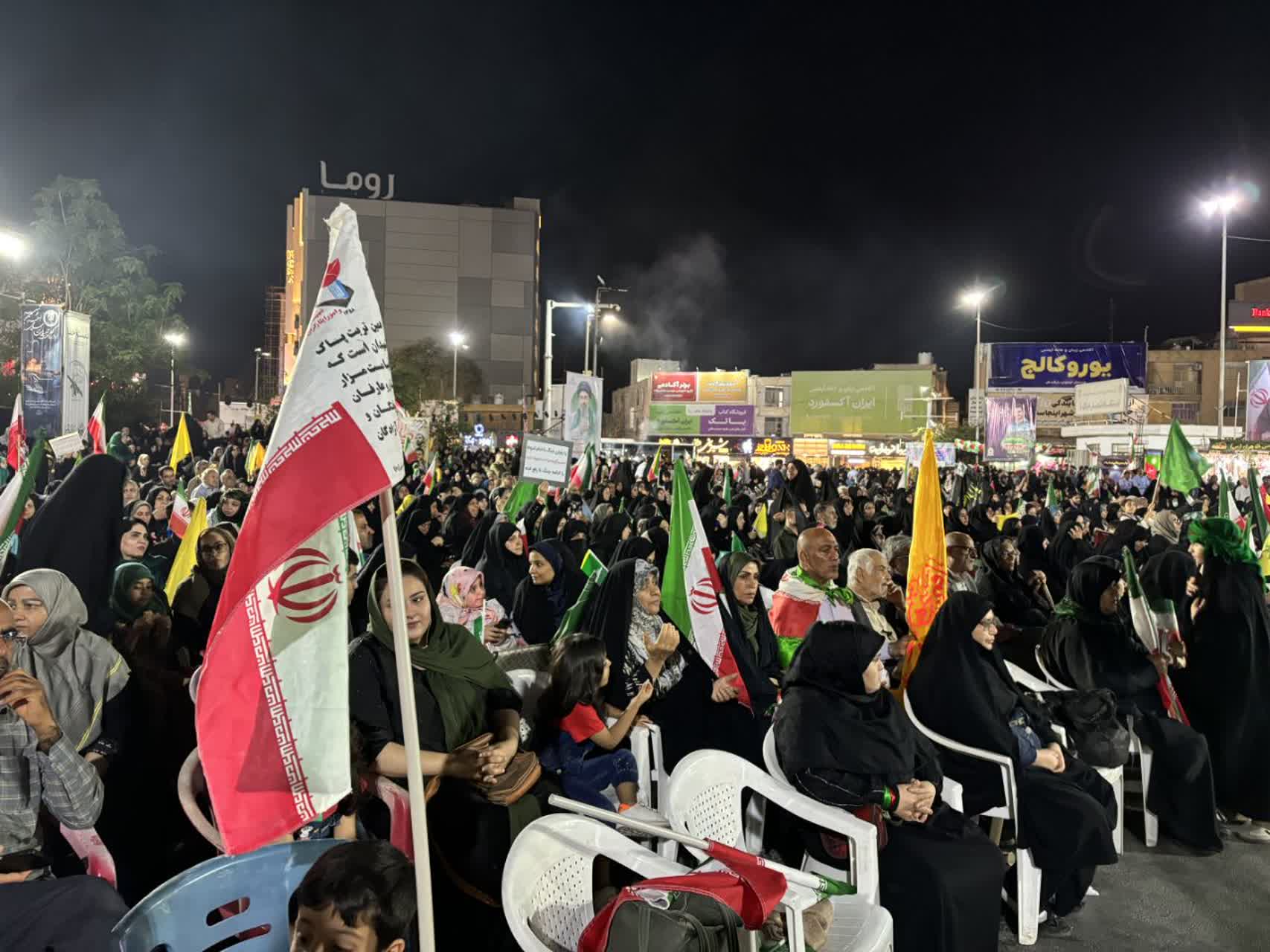 حقوقدانان ایرانی جبهه چهارم جنگ علیه دشنان آمریکایی ـ صهیونی را راه بیندازند