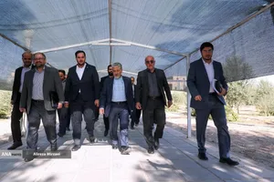 بازدید بیژن رنجبر رییس دانشگاه آزاد اسلامی از دستاورد های علمی و روباتیک دانشگاه آزاد اسلامی واحد یزد