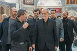 پزشکیان در مراسم تشییع رهبر شهید انقلاب اسلامی حضور یافت