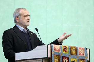 پزشکیان: مردم از ما ناراضی‌اند، مشکل از خود ماست/ بودجه سلامت ۱۰۰۰ برابر شد، اما گره‌ها کورتر شد