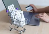 مردم مراقب دخالت‌های غیرمجاز در خدمات درمانی باشند