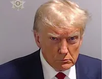 هنر خیره‌شدن به دوربین/ زندانی شماره P۰۱۱۳۵۸۰۹ چگونه این کار را انجام داد؟