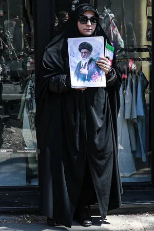 حال و هوای شهر در فراق رهبر شهید انقلاب حضرت آیت الله امام شهید سید علی خامنه ای