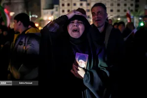 مراسم عزاداری در سوگ رهبر شهید انقلاب - میدان ولیعصر (عج)