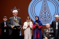 «سرو ایرانی» به ایستادگان صبور آموزش هنر رسید