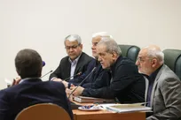 تأکید پزشکیان بر تقویت انسجام ملی و ارتقای هماهنگی دستگاه‌ها / ثبت ملی آیین تشییع رهبر شهید در فهرست میراث ناملموس