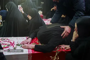 وداع و تشییع پیکر مطهر فرمانده یگان ویژه فاتحین سردار سرتیپ پاسدار شهید محمد علی فتحعلی زاده و&zwnj; همرزمانش